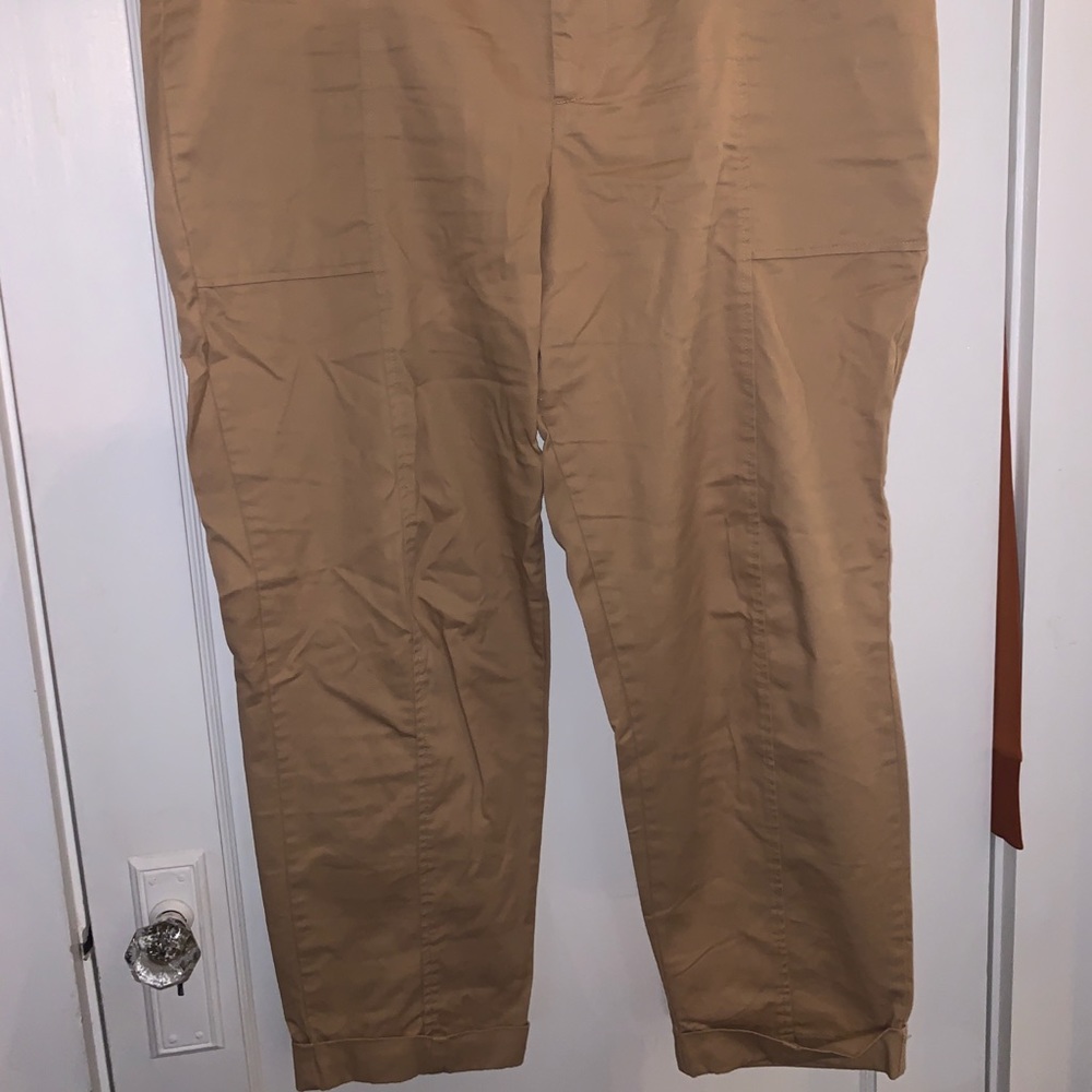Casual khakis pants with ankle cuff